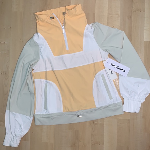 JUICY COUTURE Track Jacket & Shorts Set - Picture 5 of 16